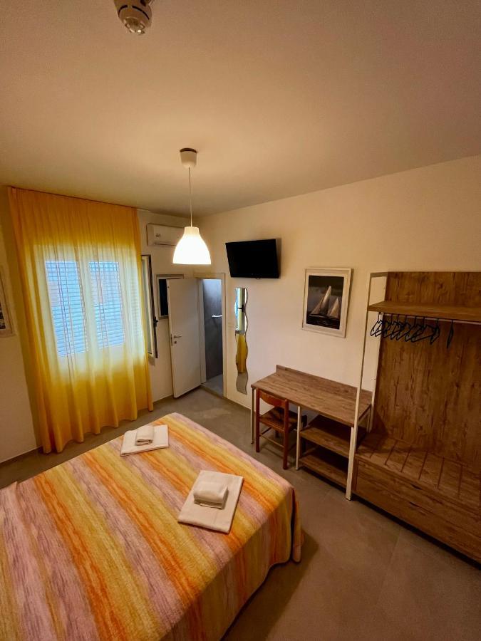 Hotel Lido В'єсте Екстер'єр фото