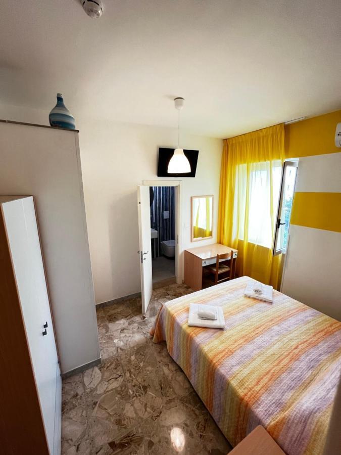 Hotel Lido В'єсте Екстер'єр фото